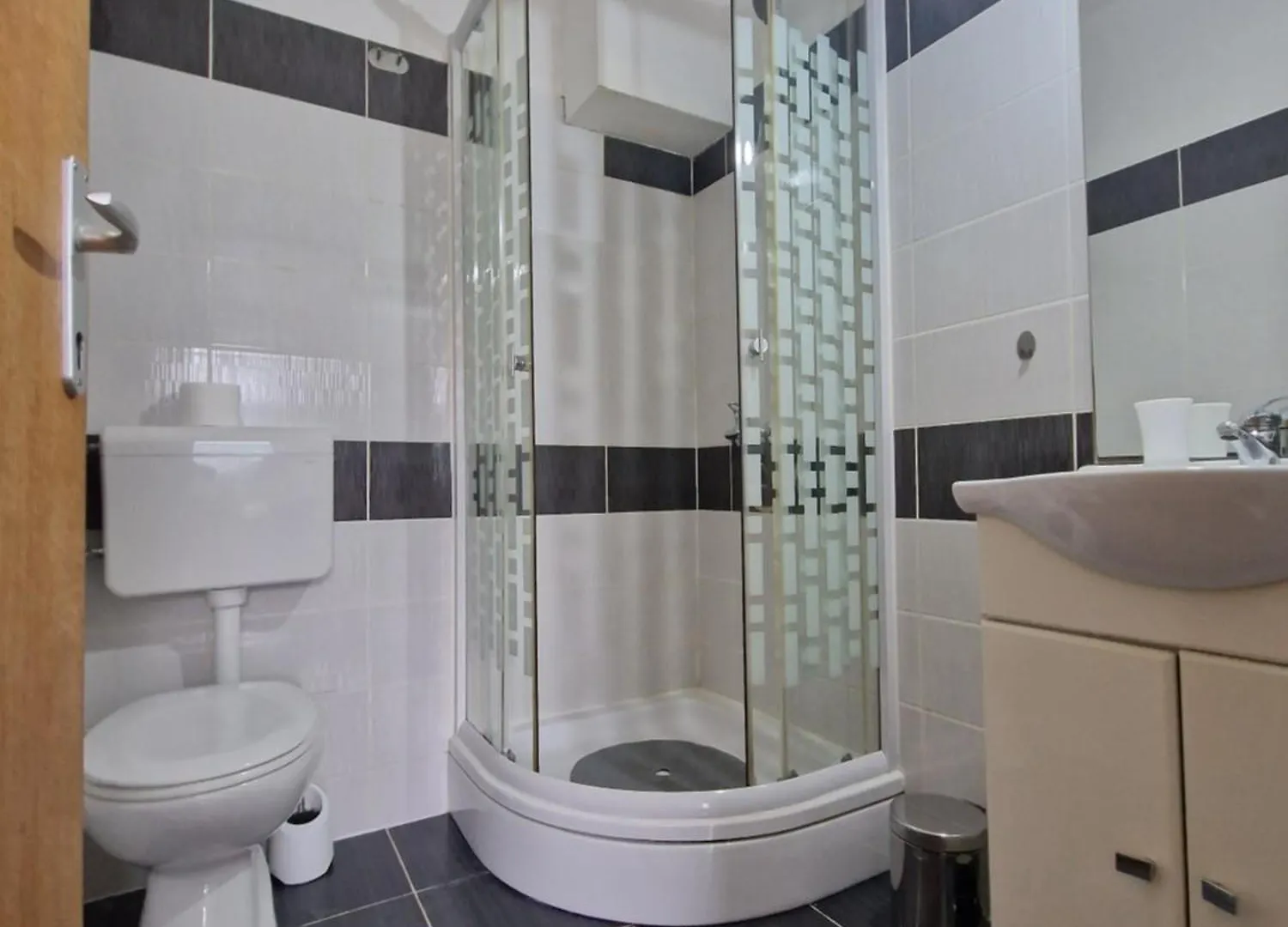 Rooms For Two With Private Bathroom Near Split Center Guest house